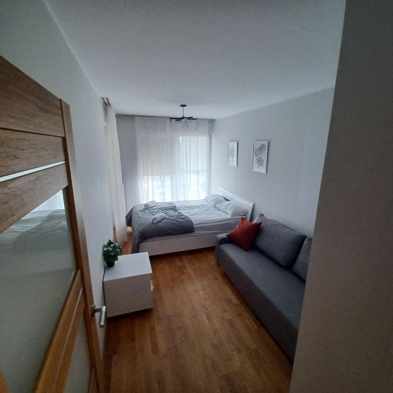 Apart City Center - 3 Rooms - Parking Place Wrocław Extérieur photo